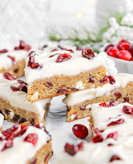 Cranberry Bliss Bars (Starbucks Copycat Recipe!)