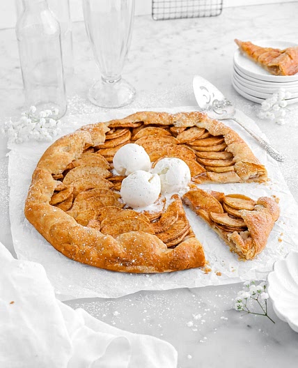 Cinnamon Apple Galette