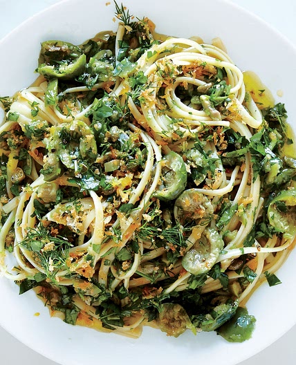 Linguine With Green Olive Sauce and Zesty Breadcrumbs