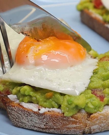 Delicious Avocado Toast with Egg: Easy Toast Recipe Ideas