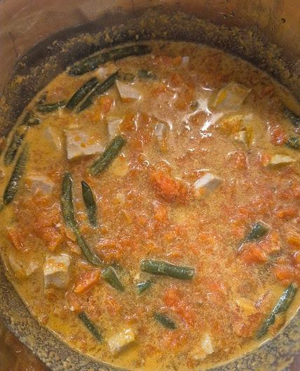 Exotische Karotten-Hähnchen-Suppe