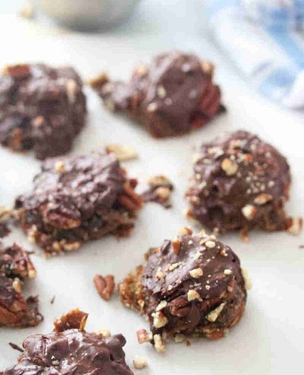 Homemade Chocolate Pecan Turtles [High Protein]