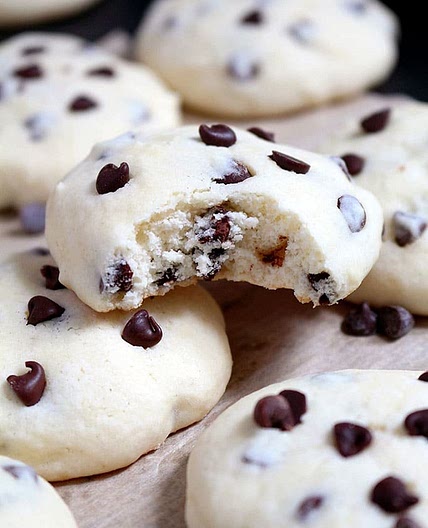 Chocolate Chip Cheesecake Cookies