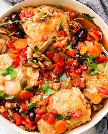 Instant Pot Chicken Cacciatore (Paleo, Whole30, Keto)