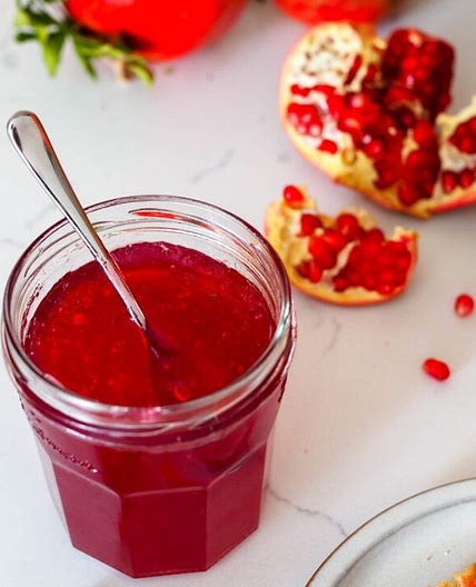 Small Batch Pomegranate Jelly