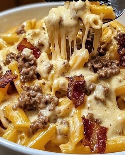 Loaded Bacon Cheeseburger Alfredo Pasta