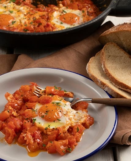 Uova al pomodoro