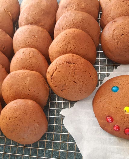 Lassies aka Fat Archies  ( Molasses Cookies )