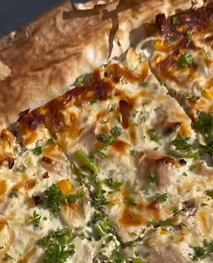 Tuna Flatbread