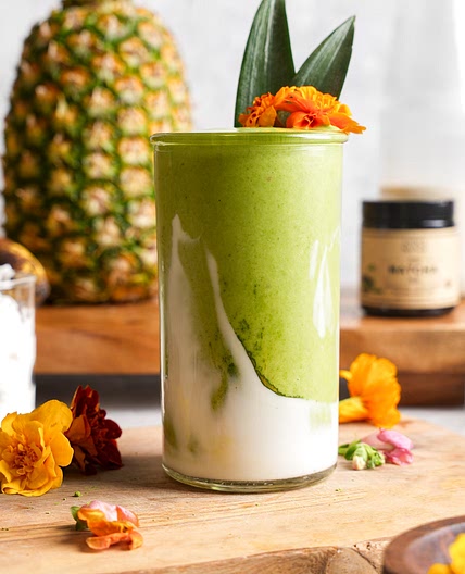 Easy & Delicious Matcha Smoothie