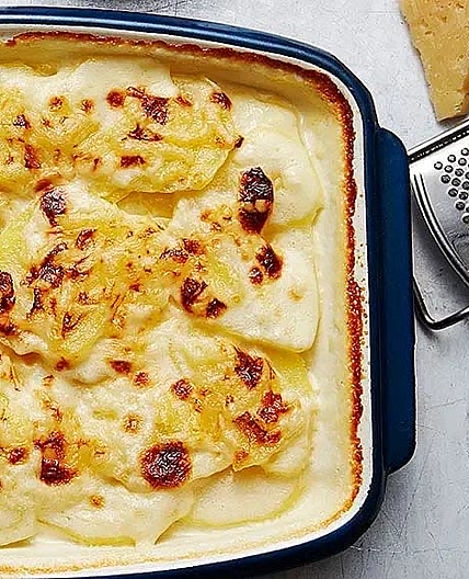 Potatisgratäng med västerbotten och soltorkad tomat