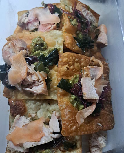 Tuna wonton nachos