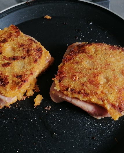 Burger di zucca con prosciutto e formaggio