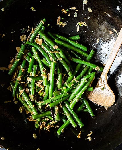 Fuchsia Dunlop's Sichuanese Dry-Fried Green Beans