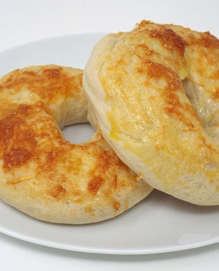 Romano Cheese Bagels