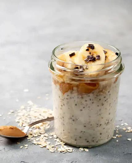 Overnight oatmeal beurre d’arachide et bananes