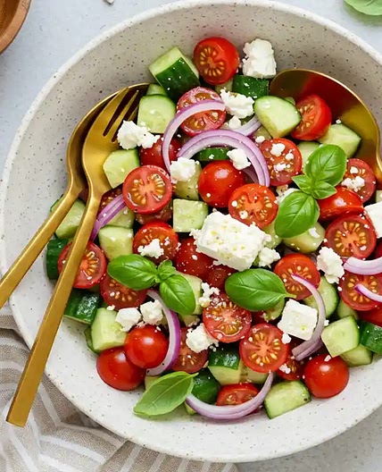 Cucumber Tomato Salad: A Simple and Healthy Side Dish