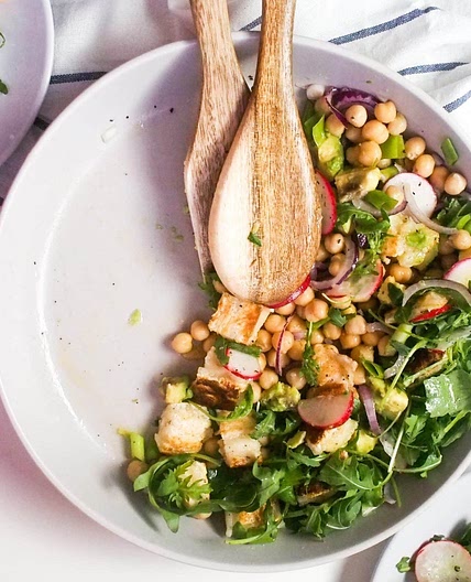 Halloumi and Chickpea Salad
