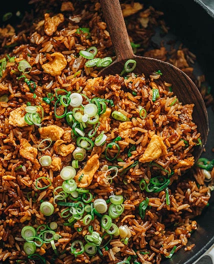 Soy Sauce Fried Rice (酱油炒饭)