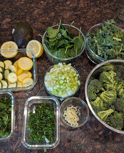 Green detox soup