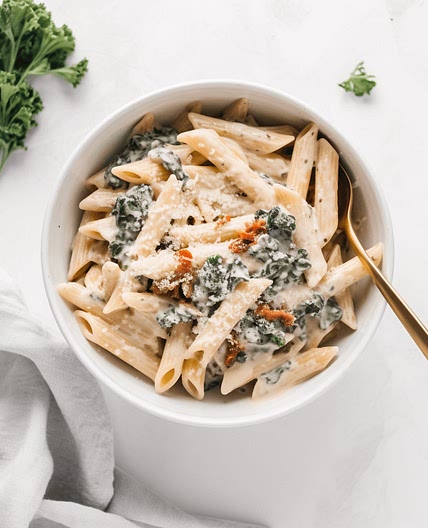 Creamy Kale & Sun-Dried Tomato Parmesan Pasta
