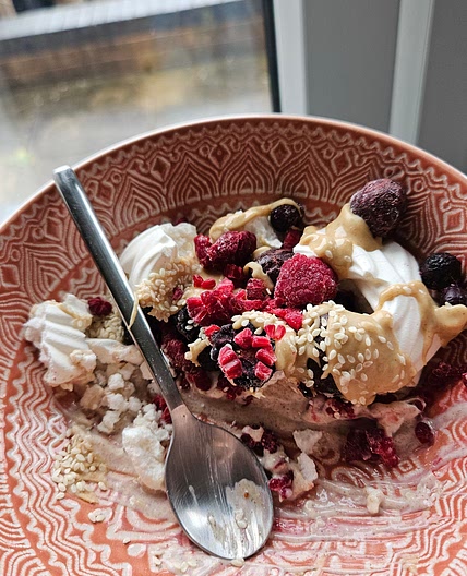 Deconstructed pavlova