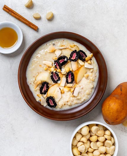 Wild macadamia porridge