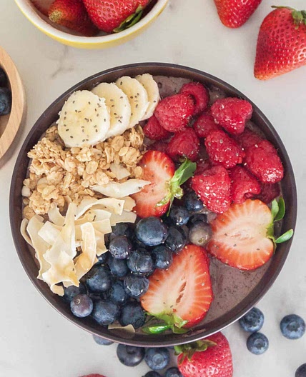 Homemade Hawaiian Acai Bowl