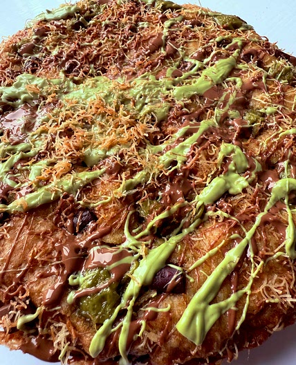 Dubai Chocolate Pan Cookie Cake 