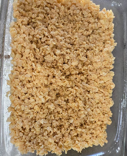 Crispy peanut butter squares (1)