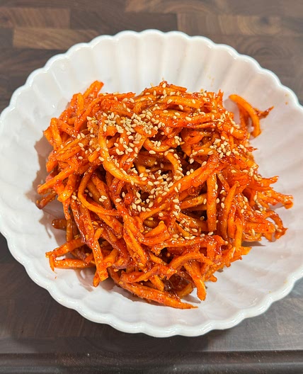 진미채 앞으로 볶지 말고 무쳐보세요! 딱딱하지 않고 부드럽고 맛있어요!