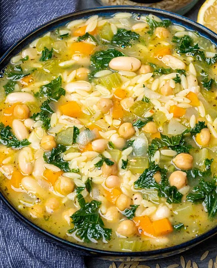 Vegetarian Lemon Orzo Soup
