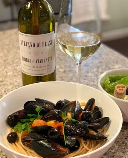 Pasta with Mussels, Orange and Black Olives