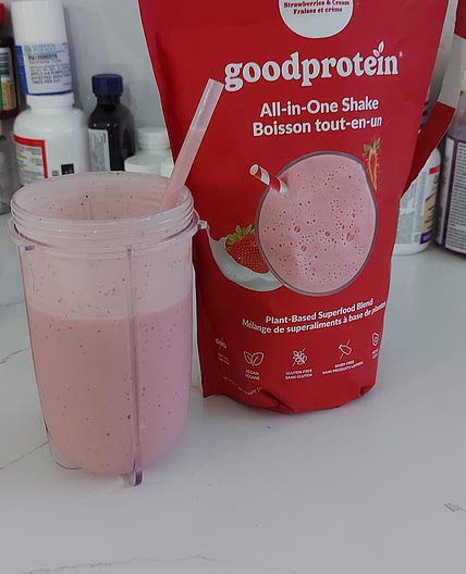 High Protein Strawberry Smoothie