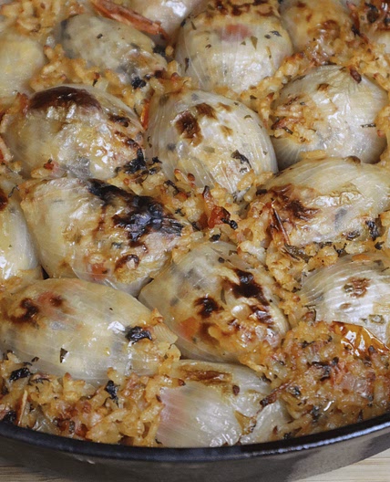 Greek Stuffed Onions: A Comfort Food Classic (Saladurmasi)
