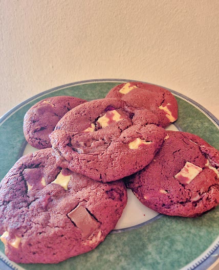 Red Velvet Raspberry Cheesecake Cookies