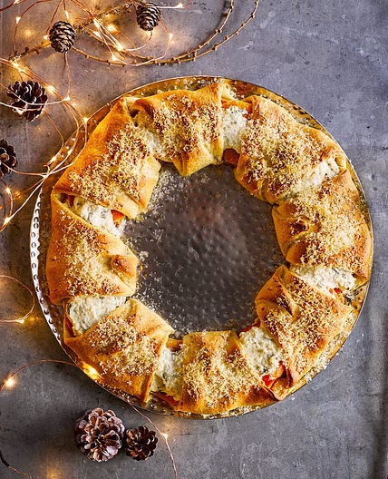 Squash and ricotta croissant wreath