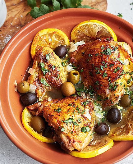 CHICKEN WITH LEMONS AND OLIVES