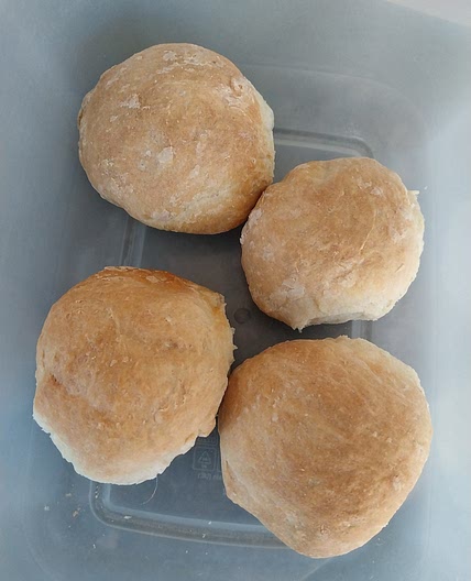Bread rolls