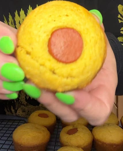 easy corndog muffins 