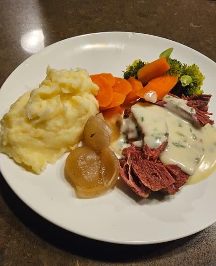 Corned beef with mash and veg