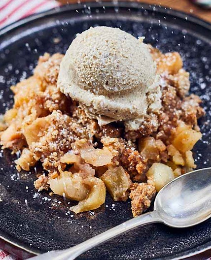 Apple Crumble with Vanilla Cashew Ice Cream