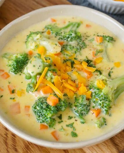 Brokkoli-Cheddar-Suppe