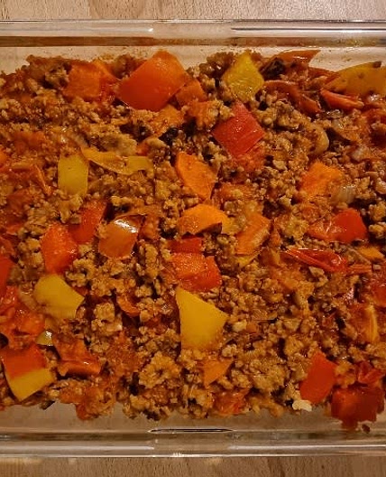 Scharfe Hack-Gemüse-Pfanne