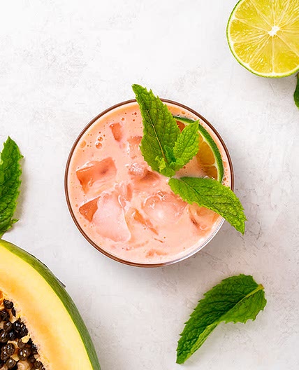 Gut-Healthy Macadamia, Raspberry and Papaya Drink