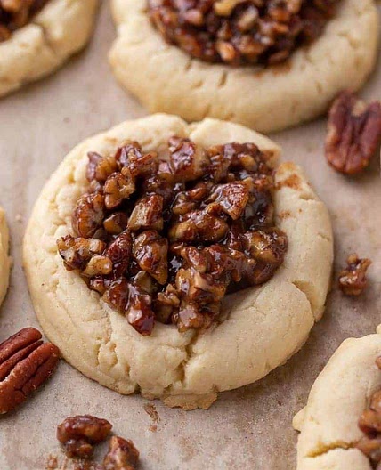 Crumbl pecan pie cookies