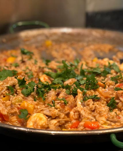 Easy Paella with Chicken, Prawns and Mussels