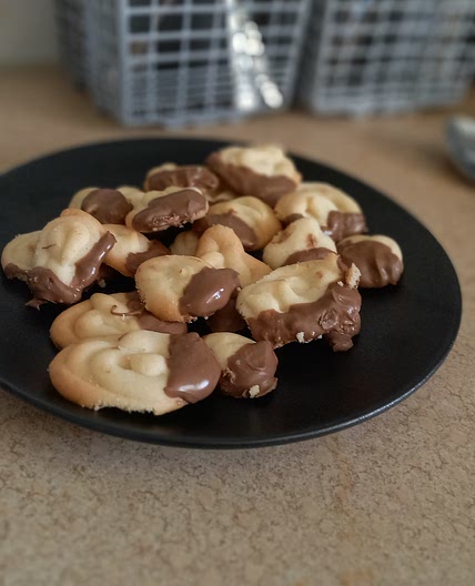 Melty swirly whirls