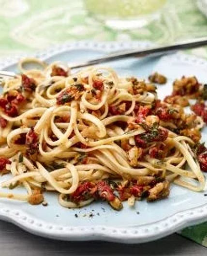 Linguine with Sun-Dried Tomatoes, Olives, and Lemon