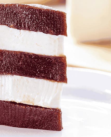 Brazilian Romeu e Julieta (Guava Paste with Cheese)